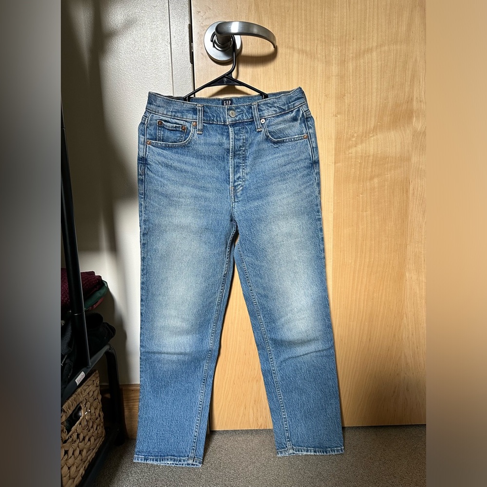 GAP Blue Straight Leg Jeans with Classic Fit